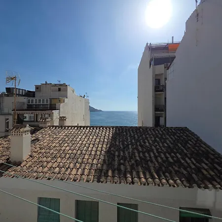 Castillo If Apartment